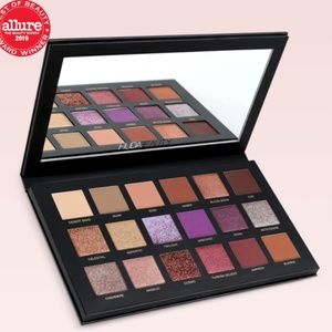 Huda Beauty pallet
